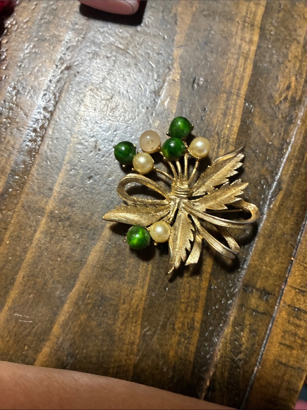 Sarah Coventry Gold-Tone Ribbon Brooch with Green and Cream Beads